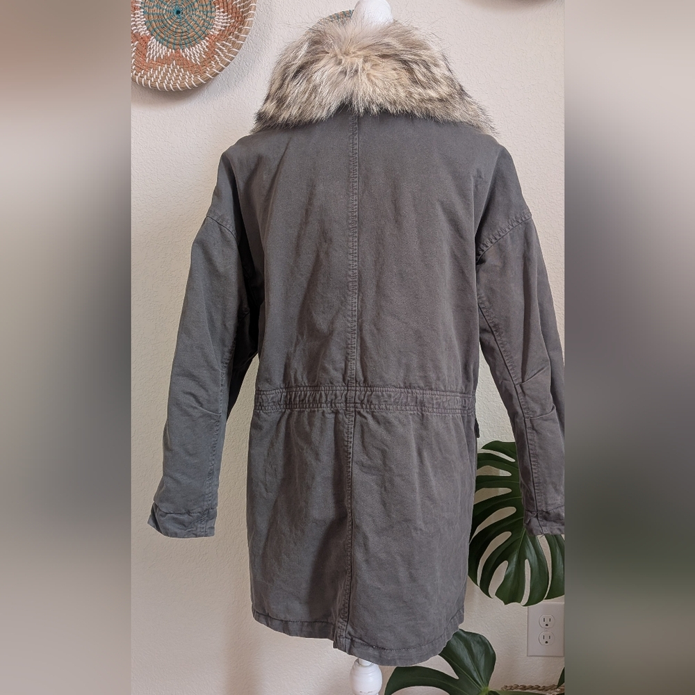 Lempelius Green Parka Xs With Detachable Coyote Fur Collar View 4
